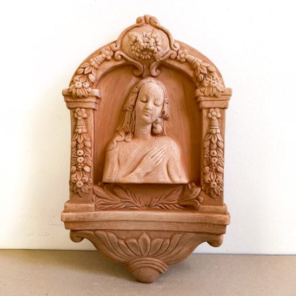 Madonna Ovale